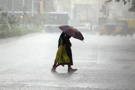 नवरात्रि की अष्टमी तिथि पर बारिश होना शुभ या अशुभ? जानें क्या देते हैं संकेत 