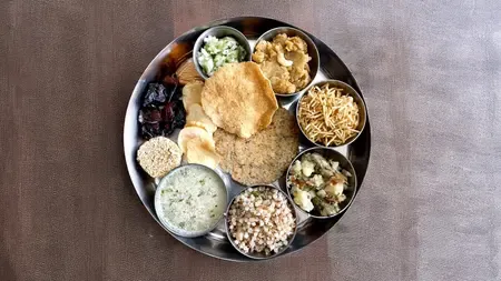 नवरात्रि व्रत में खाएं ये हेल्दी और स्वादिष्ट चीजें, नहीं महसूस होगी जरा भी कमजोरी