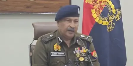 नववर्ष की पूर्व संध्या पर यूपी डीजीपी ने गिनाईं पुलिस की उपलब्धियां, अपराधियों पर रहेगी जीरो टॉलरेंस की नीति 