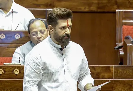 'Dimagi Naxals' remark: NDA rallies behind Modi, Opposition demands clarity