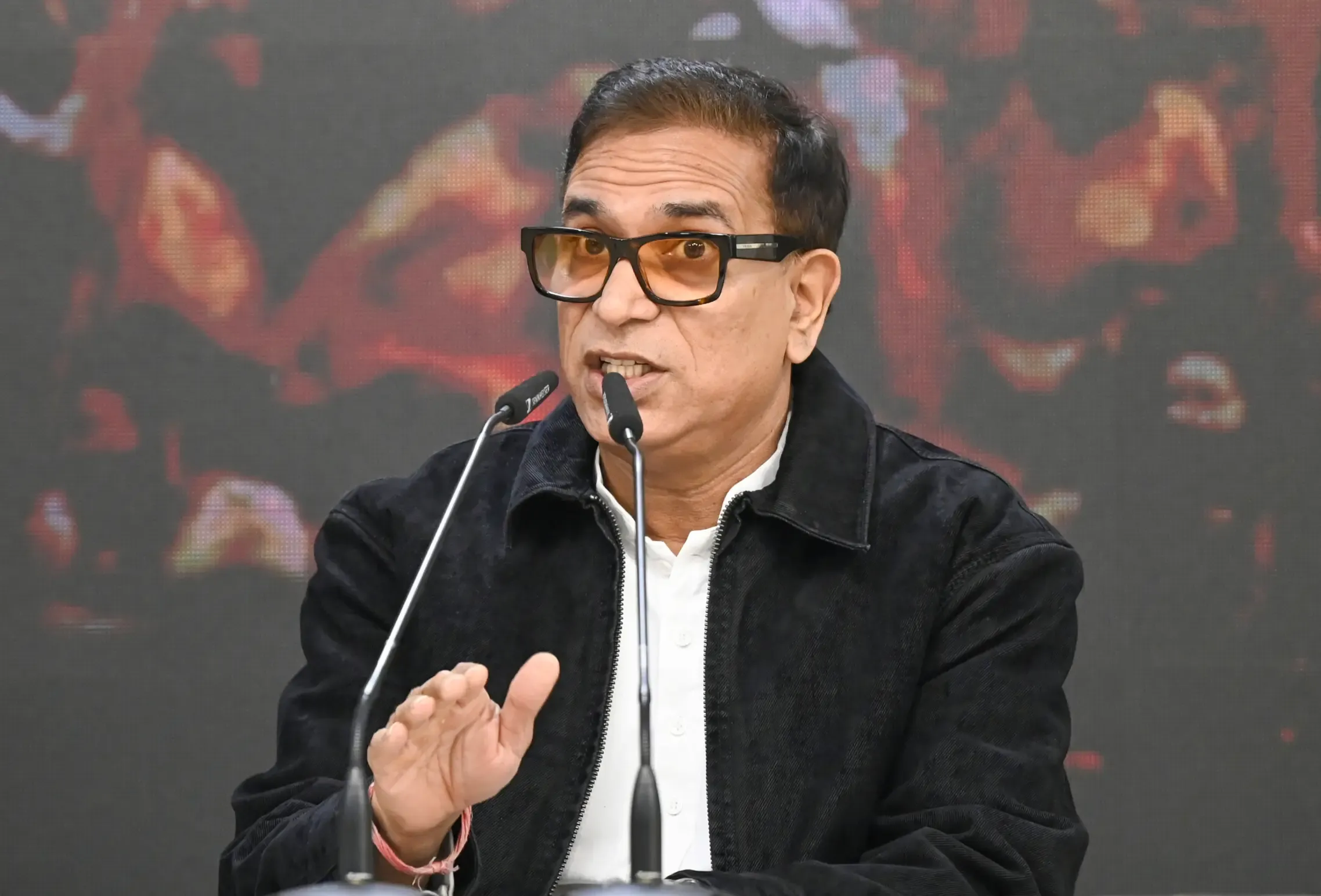 क्या एनडीए का आंतरिक कलह शर्मनाक है, सत्ता के लिए एकजुटता दर्शाने का क्या मतलब है? : अभय दुबे