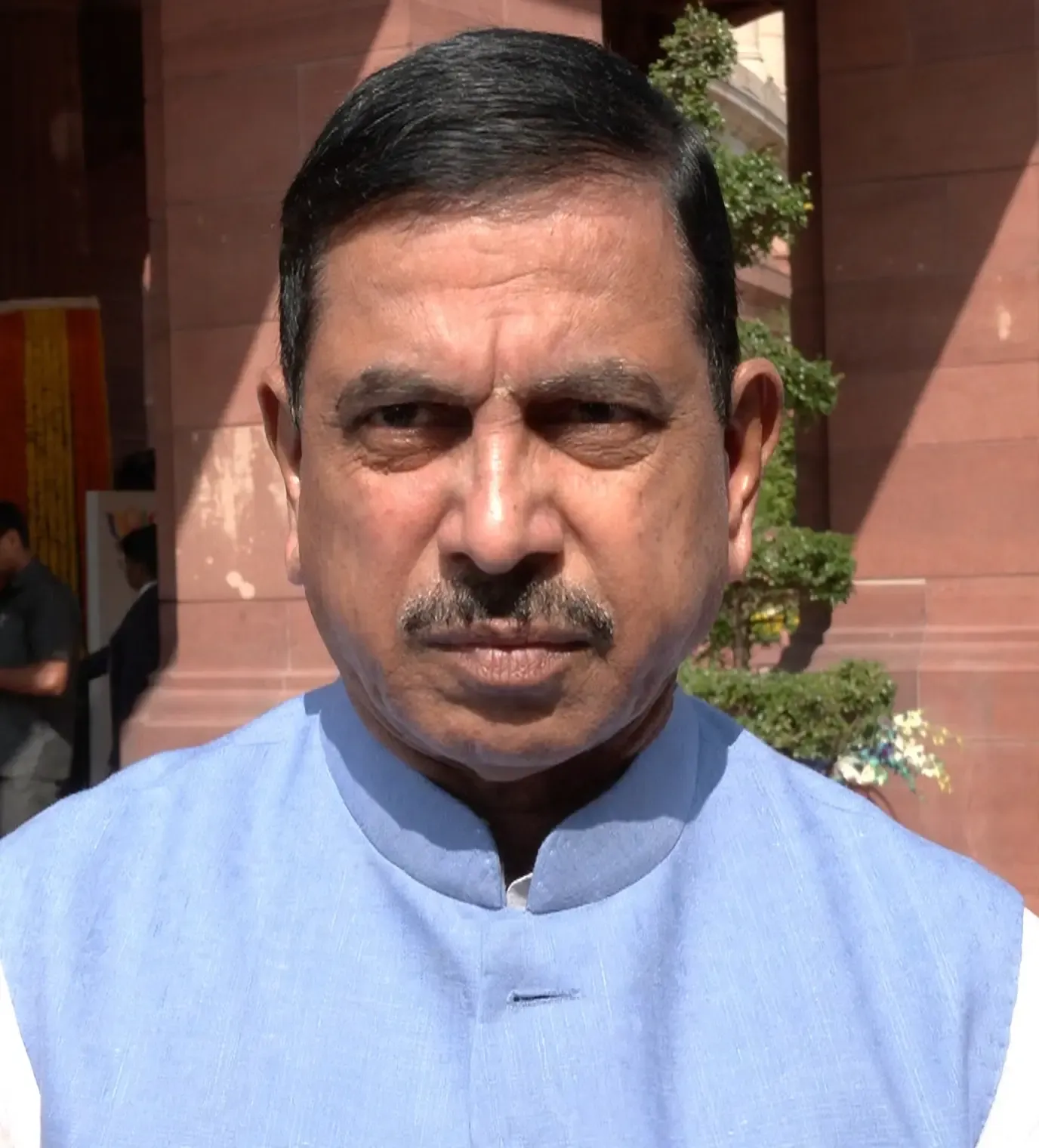 खड़गे के बयान पर NDA का पलटवार: 'इस भाषा से कांग्रेस का ही नुकसान होगा'