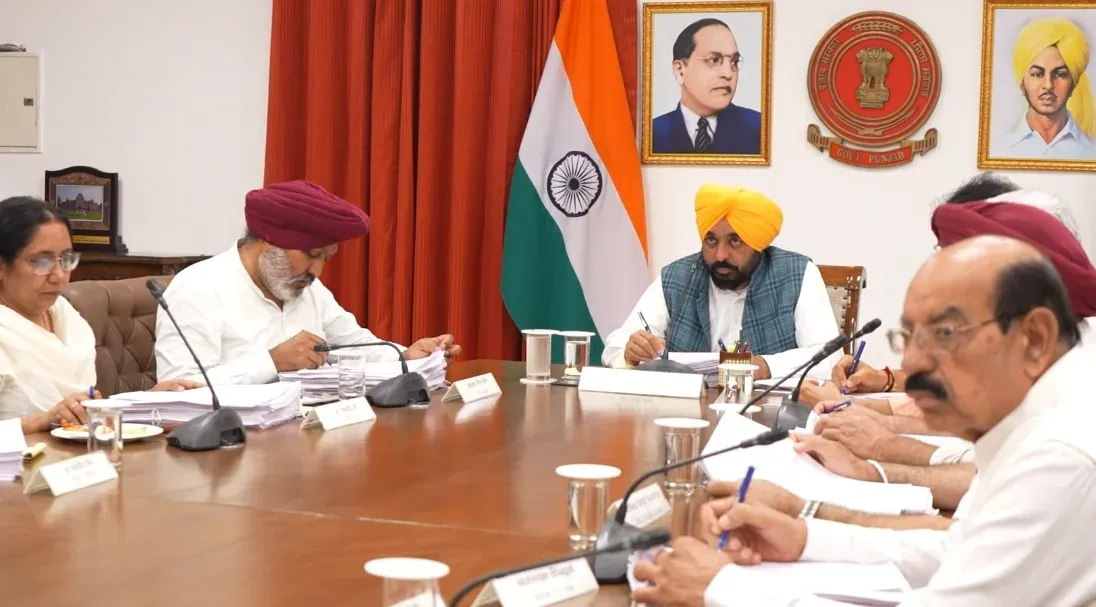 नीट परीक्षार्थियों और परिजन को पंजाब रोडवेज में मुफ्त यात्रा, कैबिनेट ने 1,013 लेक्चरर भर्ती में 5 साल की छूट भी दी