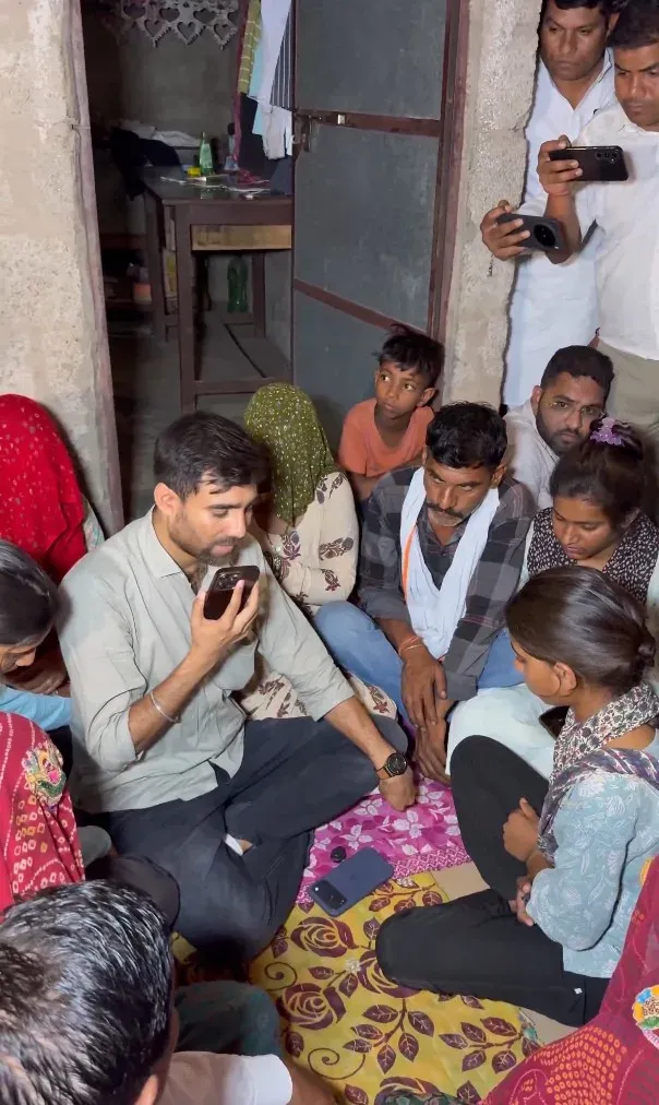 नीट पेपर लीक: सीकर के प्रदीप मेघवाल की मौत पर राहुल गांधी ने परिजनों को दिलाया न्याय का भरोसा