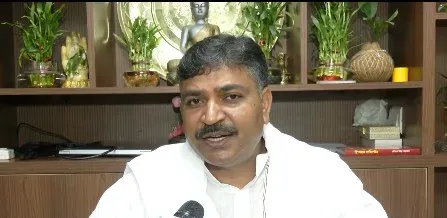 पेपर लीक मामले पर टीका राम जूली का केंद्र पर हमला, शिक्षा मंत्री के इस्तीफे और जवाबदेही की मांग