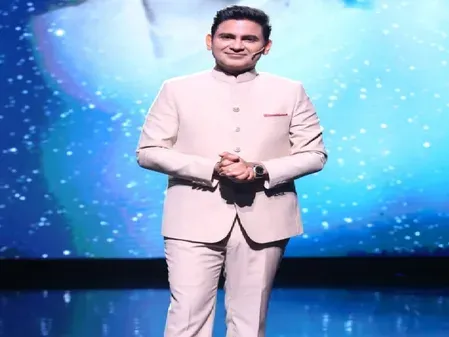 नीट पेपर लीक पर मनोज मुंतशिर का स्पष्ट रुख: 'छात्रों की पीड़ा को राजनीति ने हाईजैक किया'