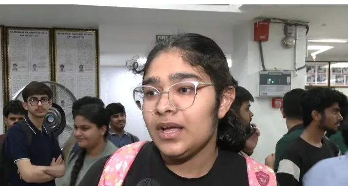 नीट यूजी री-टेस्ट: वायुसेना की निगरानी में पेपर, छात्र बोले — 'ये इंतज़ाम पहले होने चाहिए थे'