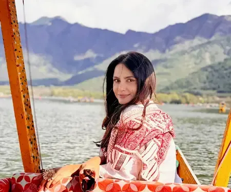 Neetu Chandra says she's glad she doesn't come from privileged family in Bollywood: Have nothing to lose