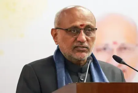 नेपाल बस हादसे पर उपराष्ट्रपति सीपी राधाकृष्णन ने जताया दुख, घायलों के जल्द स्वस्थ होने की प्रार्थना
