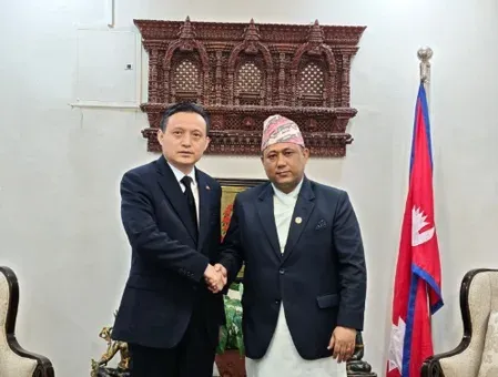 नेपाल के विदेश मंत्री शिशिर खनाल ने चीनी राजदूत से मुलाकात में भूस्खलन सहायता पर जताया आभार