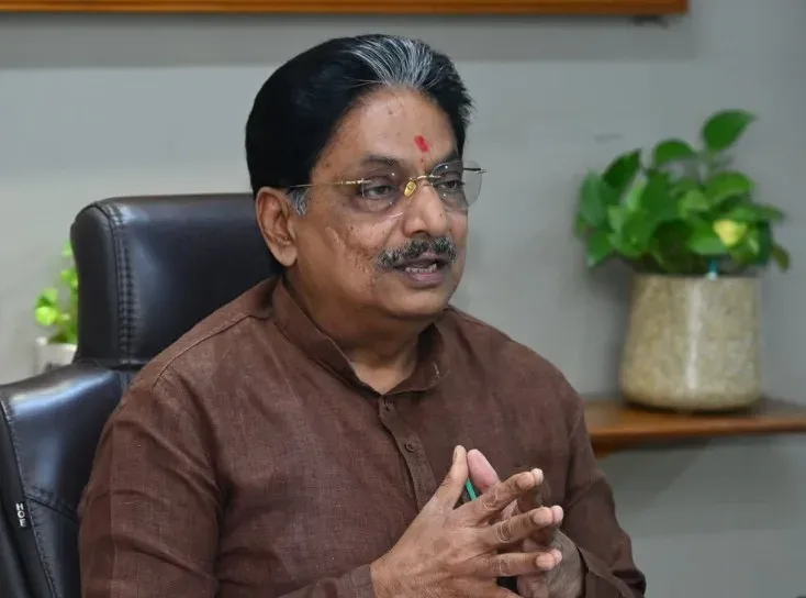 Gujarat formalises job charts for Panchayat, Revenue Talatis to end role overlap