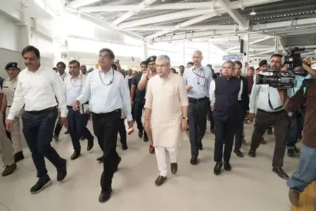 Will the New Yatri Suvidha Kendra at NDLS Enhance Passenger Experience During Festival Rush?