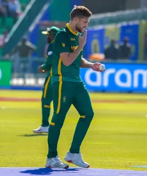 न्यूजीलैंड के खिलाफ टी20 सीरीज से बाहर हुए ईथन बॉश, वियान मुल्डर को मिली जगह