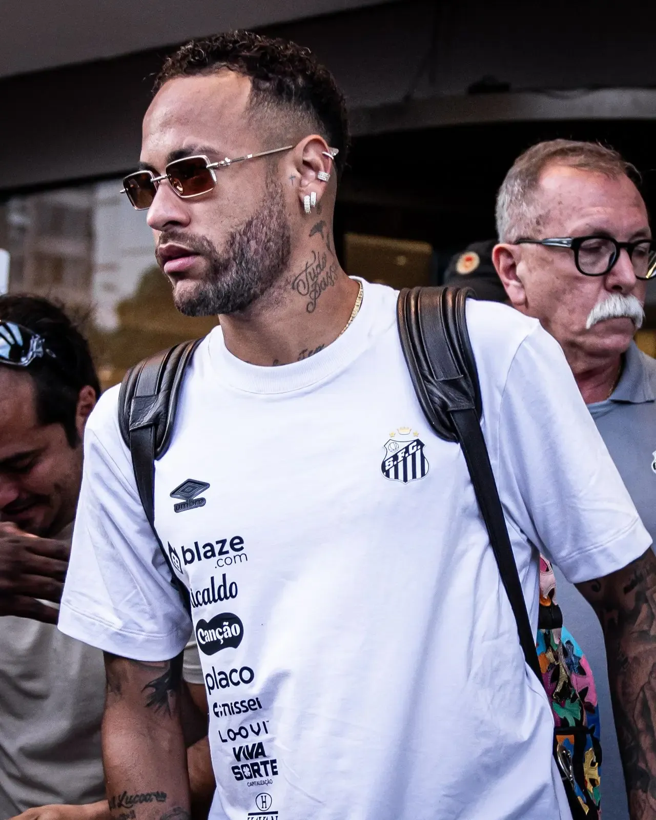 Neymar Faces Fresh Leg Injury, Santos Reports