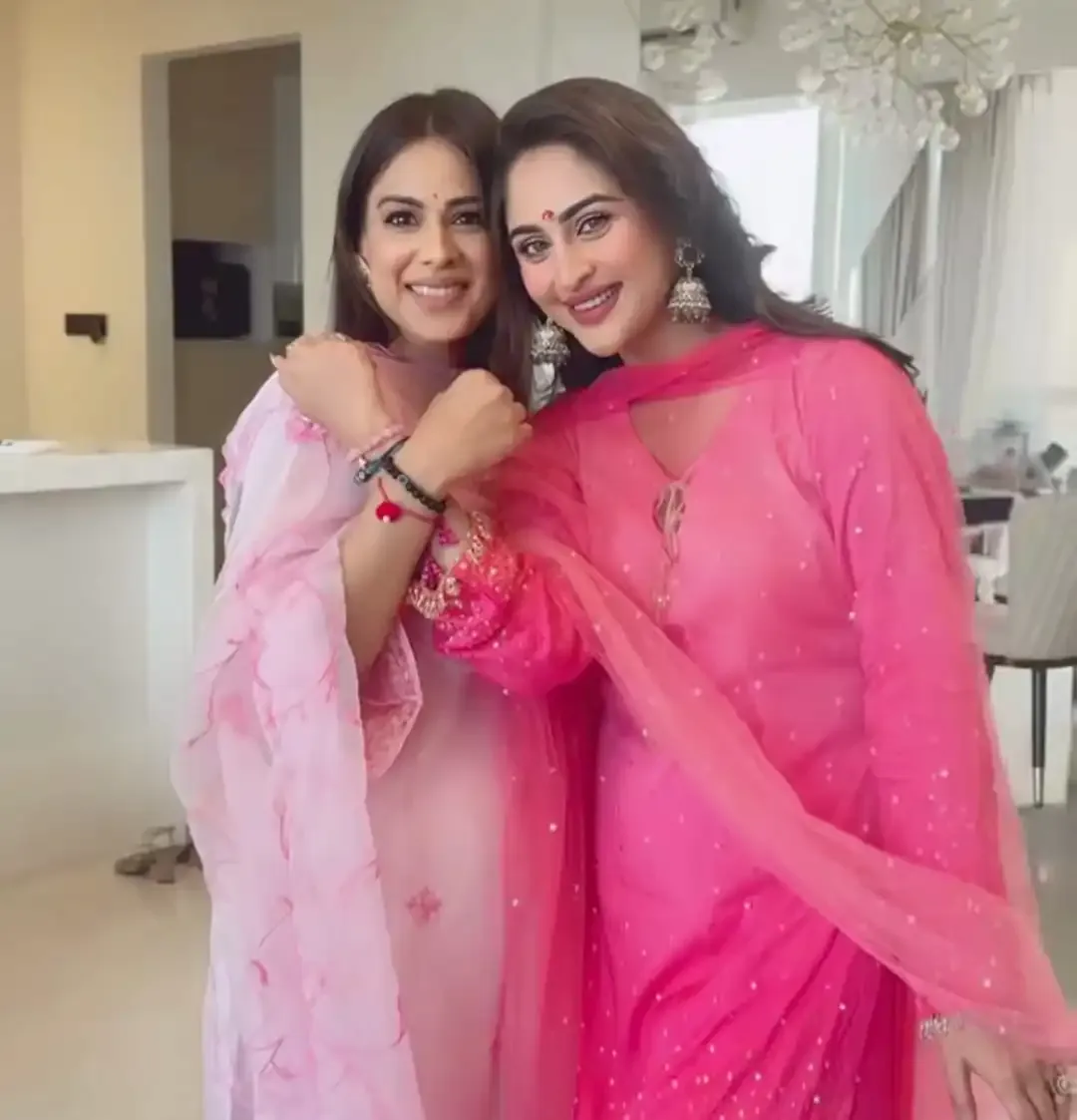 Did Nia Sharma Surprise Krystal D'Souza with Special Coffee in Mumbai's Monsoon?