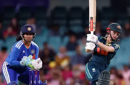 Nicola Carey Targets Women's T20 World Cup Selection Following Australian Team Comeback