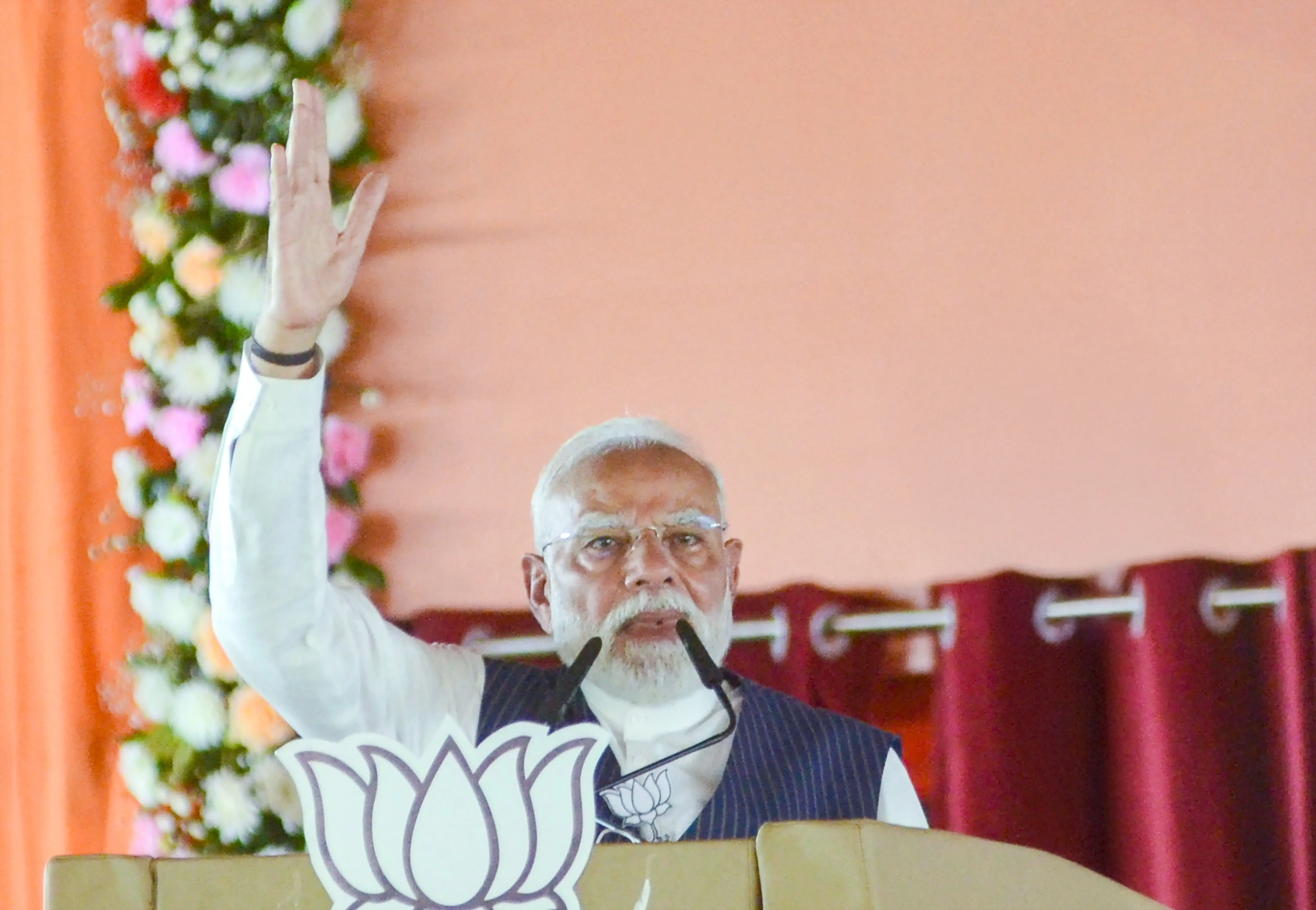 गुजरात निकाय चुनाव 2026: BJP ने सभी 15 नगर निगम जीते, PM मोदी बोले — जनता ने चुना विकास