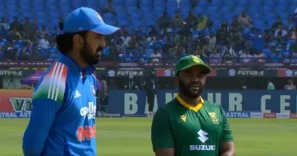 क्या भारत ने निर्णायक मुकाबले में टॉस जीतकर दक्षिण अफ्रीका के खिलाफ पहले बल्लेबाजी का फैसला किया?