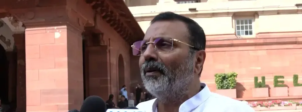 Nishikant Dubey Takes on Congress and Rahul Gandhi Over National Project Execution from 1974 to 2014