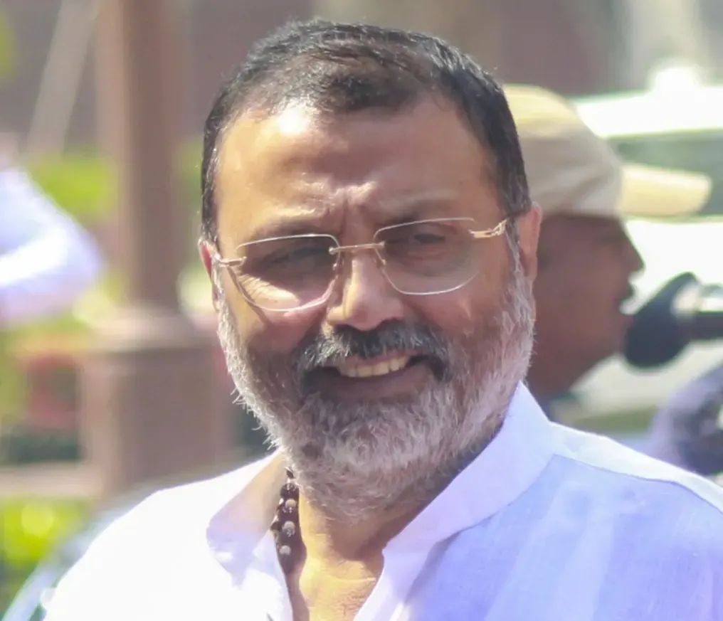 क्या निशिकांत दुबे का दावा है कि बुजुर्गों के आशीर्वाद से बिहार में एनडीए की जीत सुनिश्चित है?