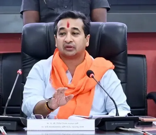 Nitesh Rane accuses Abhijeet Dipke of reading Pakistan's script against PM Modi