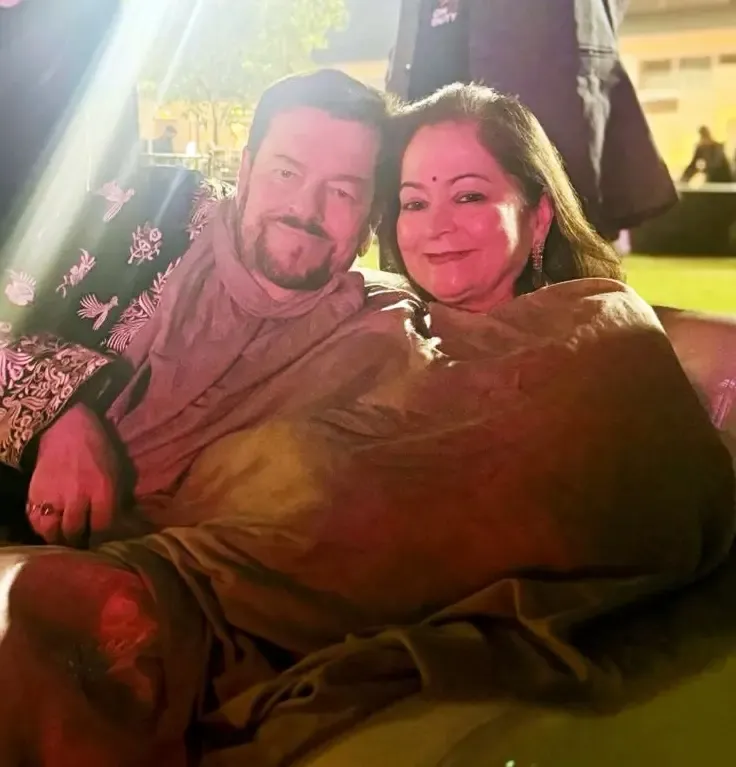 What Does Nitin Mukesh Think Love Is?