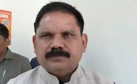 नीतीश कुमार दिल्ली में रहकर बिहार के विकास कार्यों पर ध्यान देंगे: सतीश चंद्र दुबे