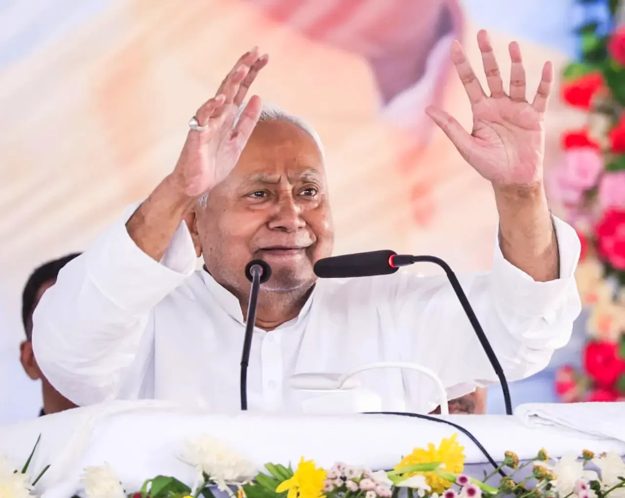 Nitish Kumar's Frustration as Audience Leaves During Speech in Begusarai
