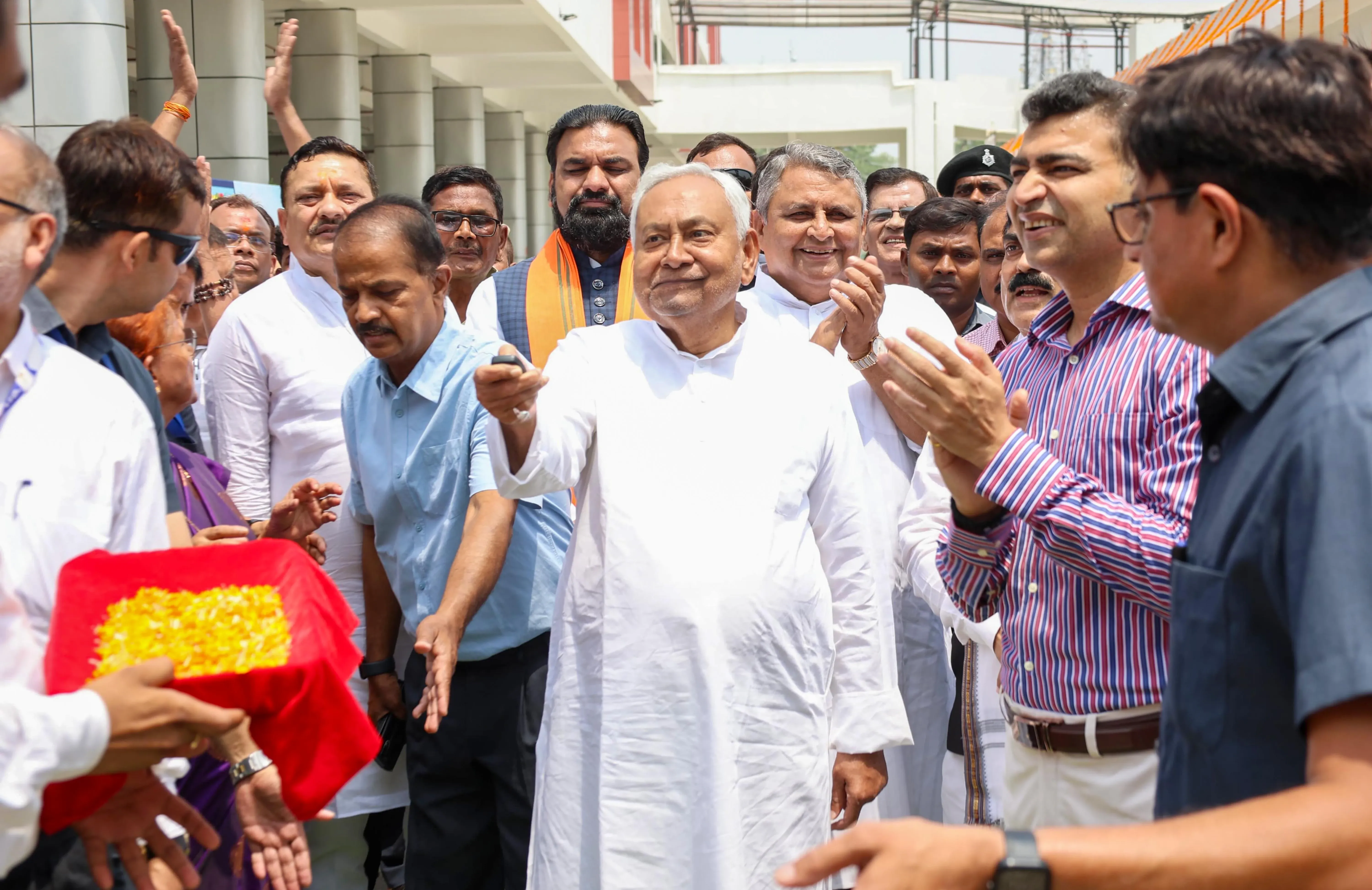 What Major Urban Mobility Initiative Did Nitish Kumar Inaugurate in Patna?