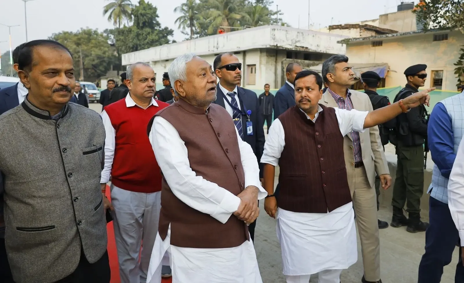 What did Nitish Kumar discover during his inspection of Patna's infrastructure?
