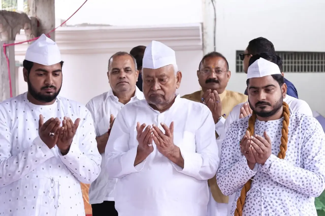 Nitish Kumar Celebrates Eid in Patna: A Message of Unity