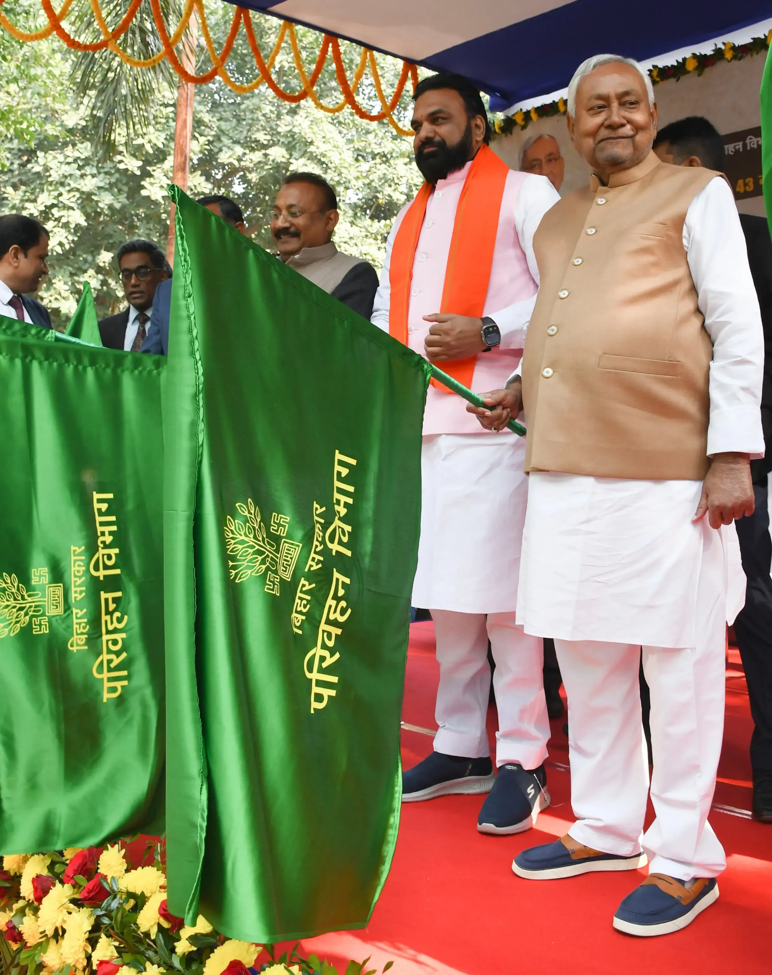 Nitish Kumar Unveils 43 New Buses and Mobile App to Enhance Bihar's Road Connectivity