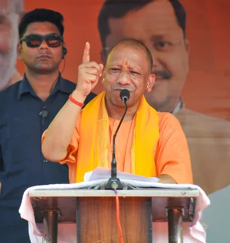 UP माध्यमिक विद्यालय जुलाई 2025: बोर्ड परीक्षा आवेदन, यूनिट टेस्ट और करियर काउंसिलिंग एक साथ