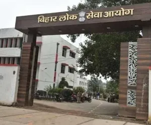 BPSC Secretary Denies Normalisation Plan Amidst Candidate Protests in Patna