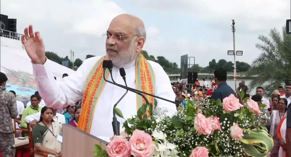 Amit Shah: No corruption charge against Modi in 25 years of public life