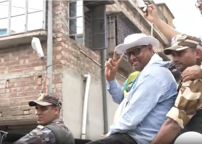 BJP sweeps Bengal with 206 seats; AJUP's Kabir slams Mamata for refusing to quit
