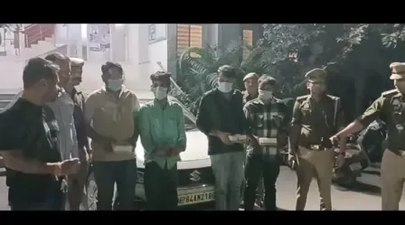 नोएडा: फर्जी दस्तावेजों से बैंक खाते खुलवाकर साइबर अपराधियों को बेचने वाले गिरोह के चार सदस्य गिरफ्तार