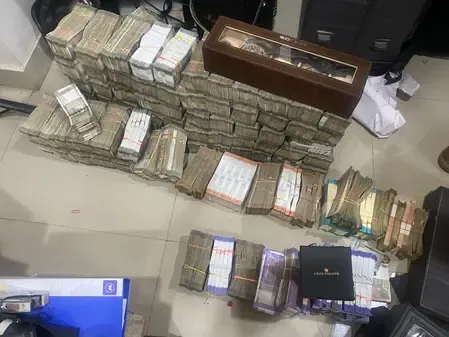 क्या नोएडा में बड़ा ट्रांसनेशनल साइबर क्राइम नेटवर्क पकड़ा गया?