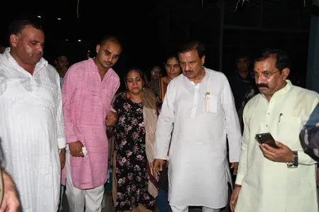 नोएडा में आयुष शुक्ला हत्याकांड: 13 वर्षीय का अंतिम संस्कार, 3 गिरफ्तार, परिवार को न्याय का इंतजार