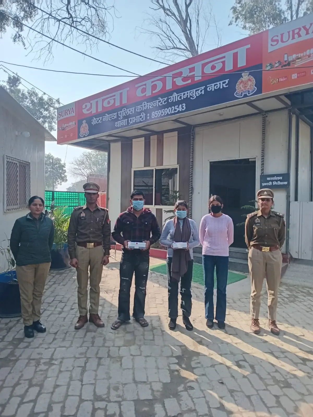 क्या नोएडा में हनी ट्रैप गैंग का भंडाफोड़ हुआ?