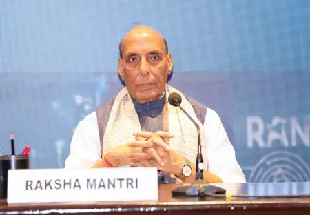 नोएडा में रक्षा मंत्री राजनाथ सिंह और सीएम योगी का प्रस्तावित दौरा, ड्रोन फैक्ट्री का कर सकते हैं निरीक्षण