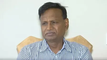 नोएडा में श्रमिकों के विरोध प्रदर्शन पर बोले उदित राज, 'मरता क्या ना करता'