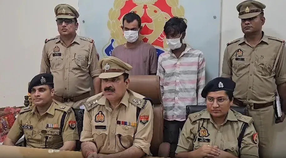 नोएडा में अंतर्राज्यीय वाहन चोरी गिरोह का भंडाफोड़, 2 गिरफ्तार और 12 मोटरसाइकिलें बरामद