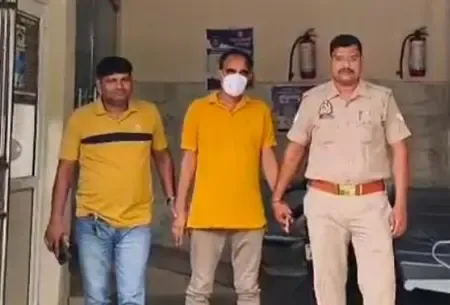 नोएडा : वेबसीरीज से डेटा चुराने का सीखा तरीका, शातिर हरियाणा से गिरफ्तार