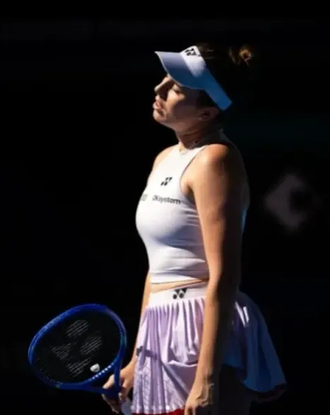 Linda Noskova pulls out of Wuhan Open with left calf injury