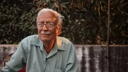 Noted Hindi litterateur Vinod Kumar Shukla cremated with full state honour in Raipur