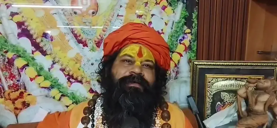 नृपेंद्र मिश्रा के बयान पर अयोध्या के संतों की प्रतिक्रिया: मुलायम सिंह के आदेश की चर्चा