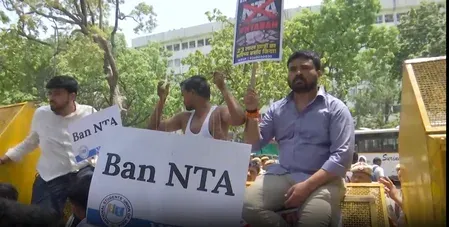 नीट पेपर लीक पर एनएसयूआई का देशव्यापी प्रदर्शन, एनटीए पर प्रतिबंध और धर्मेंद्र प्रधान के इस्तीफे की मांग