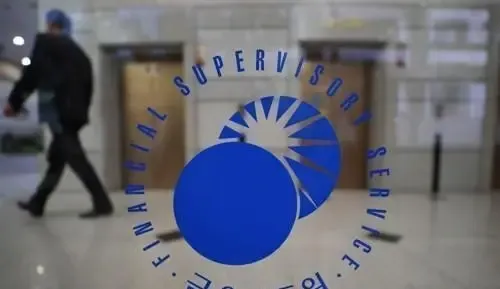 Is the Number of S. Korean Firms Facing Financial Distress Decreasing in 2025?
