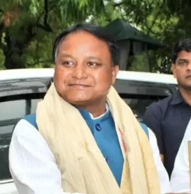 Odisha CM Commends Centre's Fuel Duty Reduction; Calls for Calm Amid Misinformation